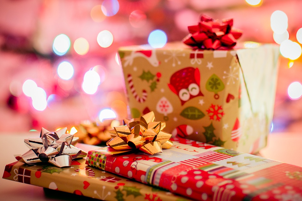 Inappropriate Secret Santa Christmas gift guide for people you hate (and your boss)
