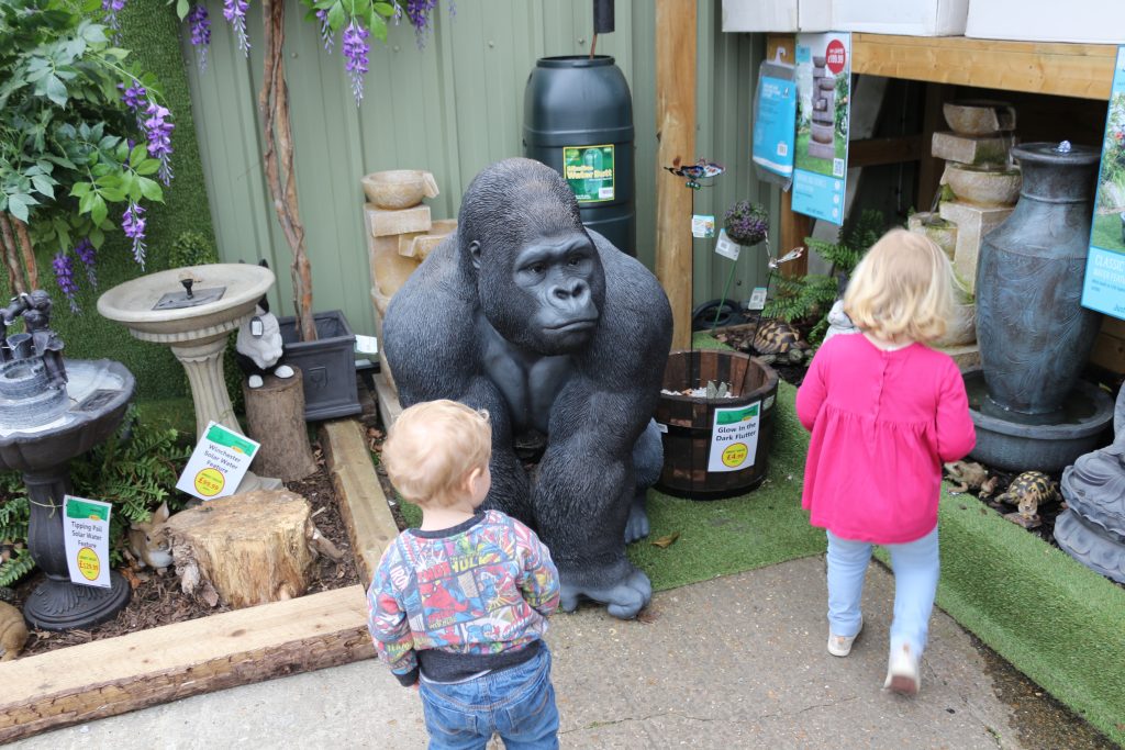 Eight FREE and really cheap places to take babies, toddlers and young children/kids in and around Tonbridge, Sevenoaks, Tunbridge Wells, West Kent - Coolings Nature Trail, Sevenoaks Nature Reserve, Tonbridge Park and Castle Grounds, Polhill Garden Centre, Broadview Gardens and tea room, Haysden Country Park and lake, Knole Park, Dunorlan Park