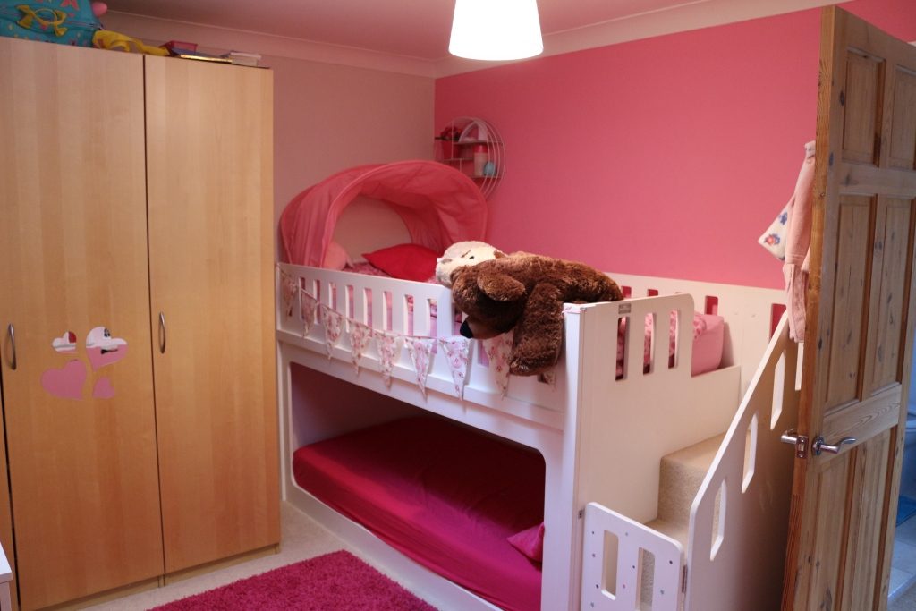 Children's Girly Room Makeover - after (26)