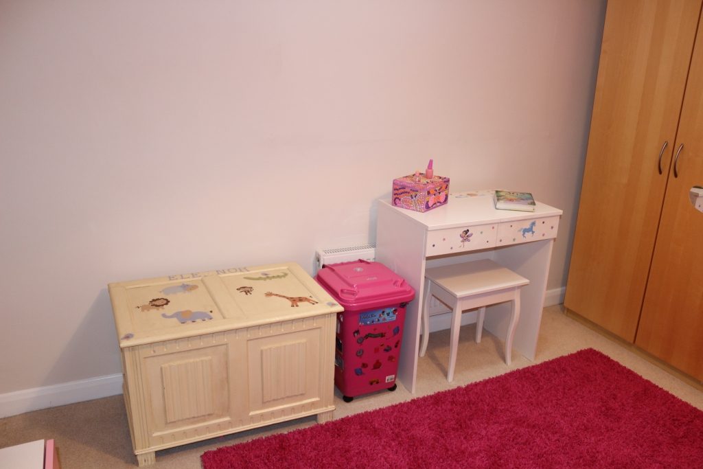Children's Girly Room Makeover - after (6)