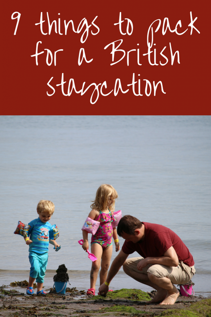 Must have things to pack for a family holiday UK staycation - what to pack and things to take #familytravel #packlight #packing #luggage #ukholidays #ukvacation #staycation #vacation #familyholidays #whattopack #ukstaycation
