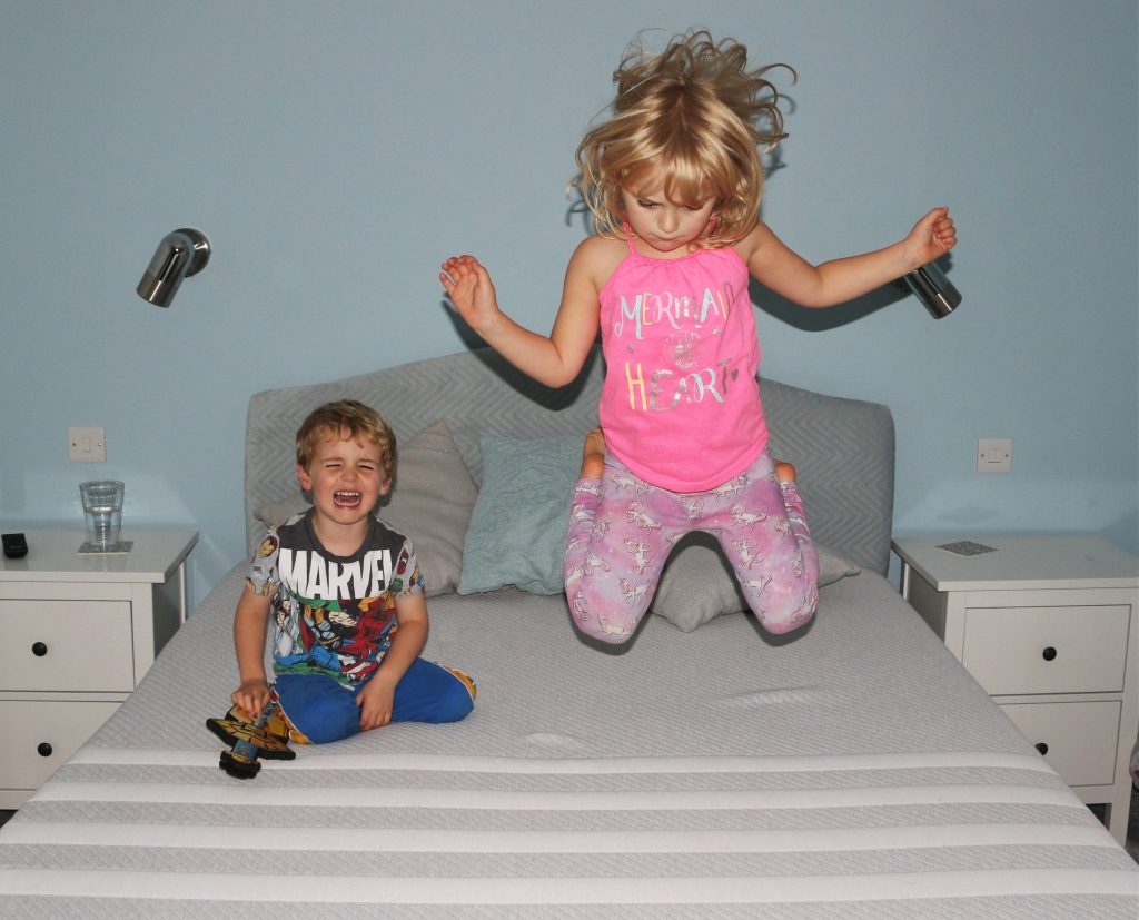 Leesa memory foam mattress review (26)