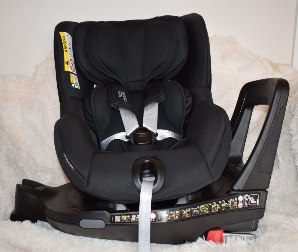 Baby Essentials Guide - Britax Romer Dualfix iSize newborn baby car seat (28)