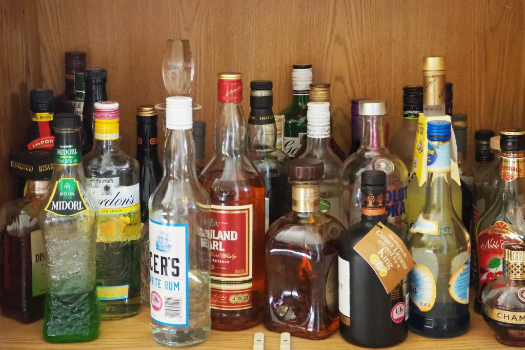 Cocktail cabinet