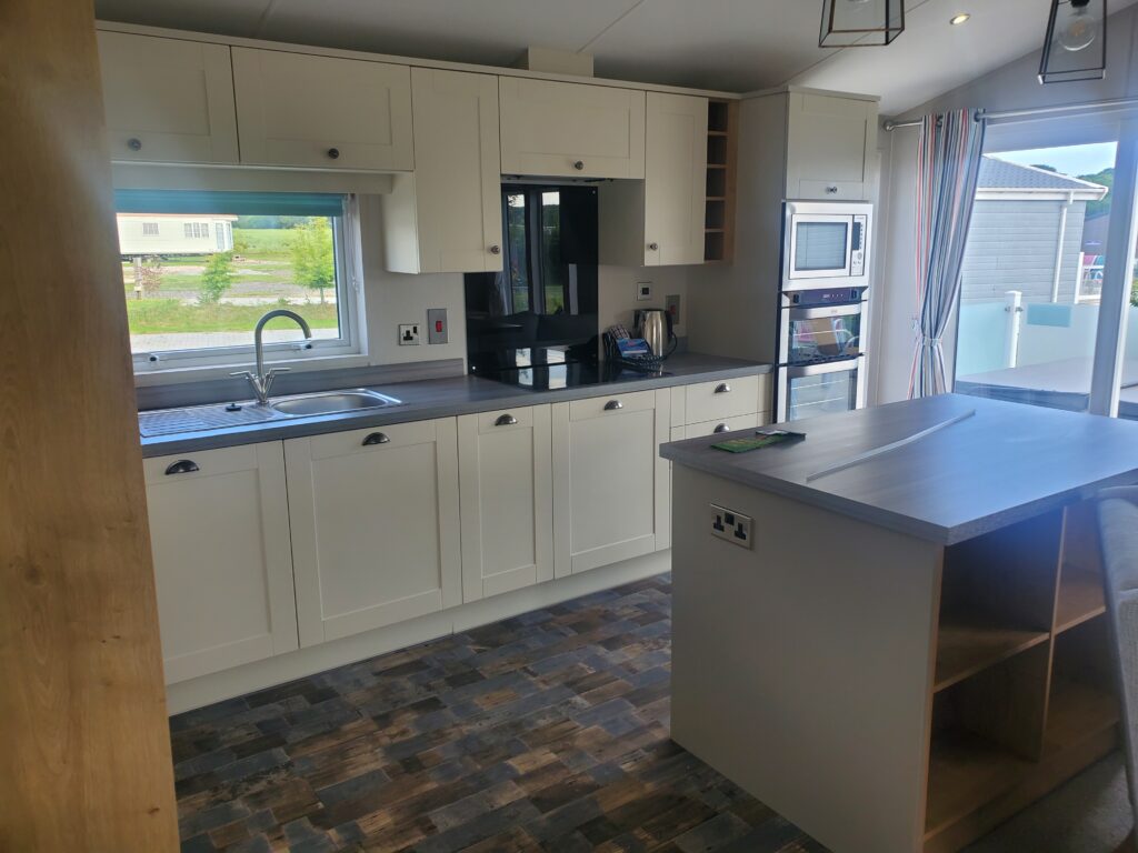 Crealy Meadows: Beach House hot tub lodges for a Devon staycation (review)