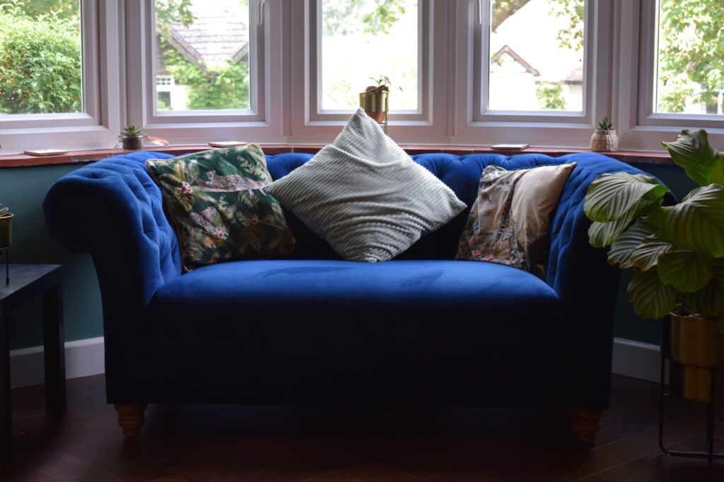 Montgomery' velvet sofa in navy blue from Oak Furniture Land review